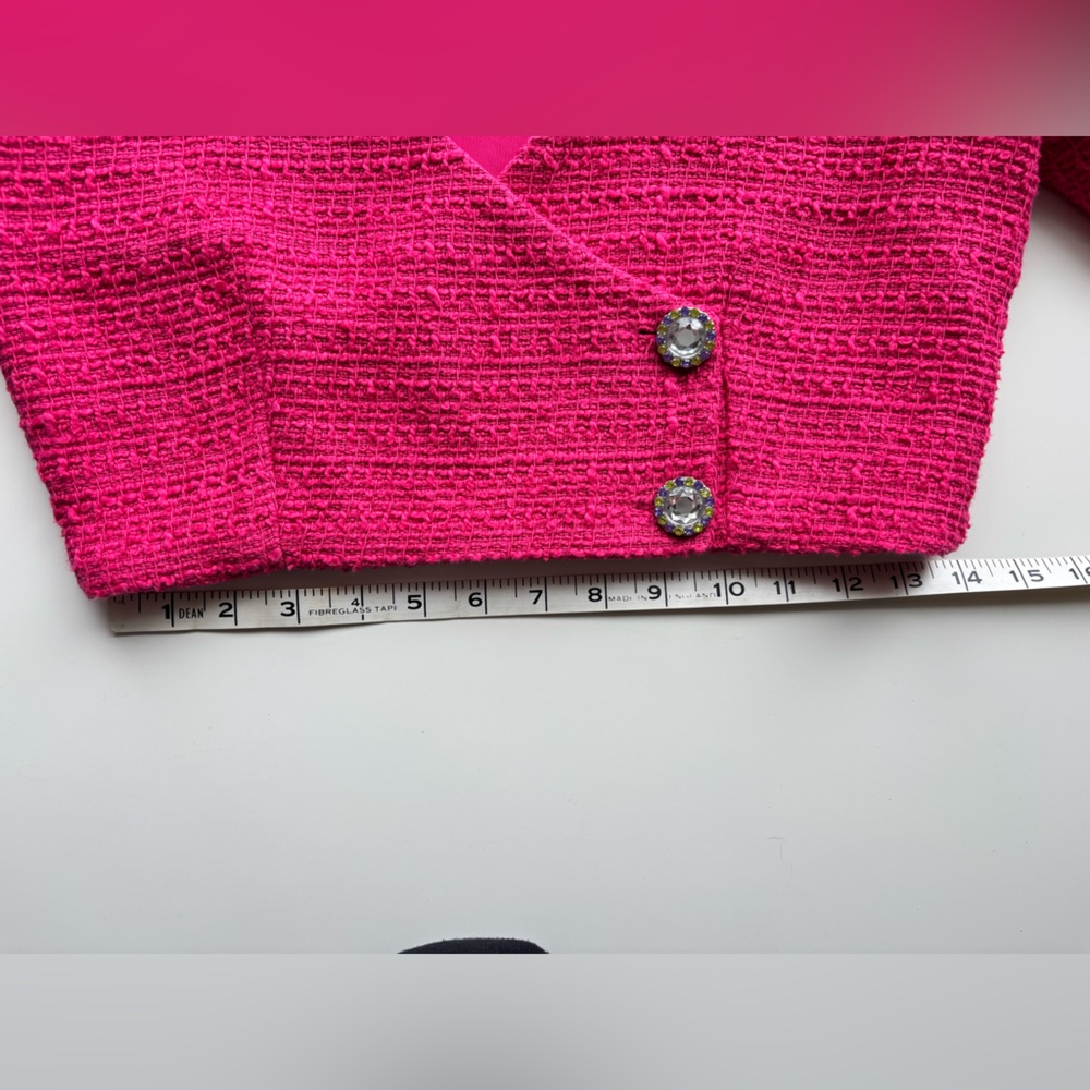 ZARA  Fuchsia Pink Textured Cropped Jacket with Rhinestone Buttons Size Small - Picture 12 of 15